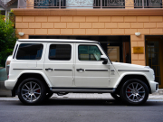 AMG Gクラス G63 AMGﾚｻﾞｰｴｸｽｸﾙｰｼﾌﾞPKG　正規D車 1ｵｰﾅｰ 左H Meｺﾈｸﾄ ﾍﾞｰｼﾞｭ革 ｻﾝﾙｰﾌ 純正ﾅﾋﾞTV Burmester AMGﾊﾟﾌｫｰﾏﾝｽEX AMG20ｲﾝﾁAW OPｶﾗｰ　2年保証