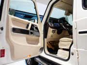 AMG Gクラス G63 AMGﾚｻﾞｰｴｸｽｸﾙｰｼﾌﾞPKG　正規D車 1ｵｰﾅｰ 左H Meｺﾈｸﾄ ﾍﾞｰｼﾞｭ革 ｻﾝﾙｰﾌ 純正ﾅﾋﾞTV Burmester AMGﾊﾟﾌｫｰﾏﾝｽEX AMG20ｲﾝﾁAW OPｶﾗｰ　2年保証