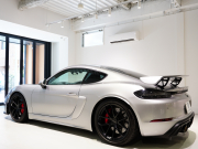 ポルシェ 718 ケイマン GT4 PDK ｸﾛﾉﾊﾟｯｹｰｼﾞ　正規D車 右H ExclusiveManufaktur 1ｵｰﾅｰ Race-Tex&ｶｰﾎﾞﾝｲﾝﾃﾘｱ PCMﾅﾋﾞ BOSEｻｳﾝﾄﾞ Bｶﾒﾗ LEDﾍｯﾄﾞﾗｲﾄ PDLS Plus ﾎﾜｲﾄﾒｰﾀｰ OPｶﾗｰ ｱｸﾗﾎﾟﾏﾌﾗｰ　2年保証