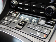 ポルシェ 718 ケイマン GT4 PDK ｸﾛﾉﾊﾟｯｹｰｼﾞ　正規D車 右H ExclusiveManufaktur 1ｵｰﾅｰ Race-Tex&ｶｰﾎﾞﾝｲﾝﾃﾘｱ PCMﾅﾋﾞ BOSEｻｳﾝﾄﾞ Bｶﾒﾗ LEDﾍｯﾄﾞﾗｲﾄ PDLS Plus ﾎﾜｲﾄﾒｰﾀｰ OPｶﾗｰ ｱｸﾗﾎﾟﾏﾌﾗｰ　2年保証