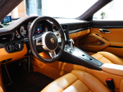 ポルシェ 911(Type991.1) ﾀｰﾎﾞS ｽﾎﾟｰﾂｸﾛﾉ&ｶｰﾎﾞﾝｲﾝﾃﾘｱPKG　正規D車 ｴﾝﾄﾘｰD PCCB 茶革 ﾍﾞﾝﾁﾚｰﾀｰ ｶﾞﾗｽﾙｰﾌ ﾅﾋﾞTV BOSEｻｳﾝﾄﾞ Bｶﾒﾗ PDLS付LEDﾗｲﾄ　2年保証付