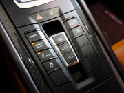 ポルシェ 911(Type991.1) ﾀｰﾎﾞS ｽﾎﾟｰﾂｸﾛﾉ&ｶｰﾎﾞﾝｲﾝﾃﾘｱPKG　正規D車 ｴﾝﾄﾘｰD PCCB 茶革 ﾍﾞﾝﾁﾚｰﾀｰ ｶﾞﾗｽﾙｰﾌ ﾅﾋﾞTV BOSEｻｳﾝﾄﾞ Bｶﾒﾗ PDLS付LEDﾗｲﾄ　2年保証付