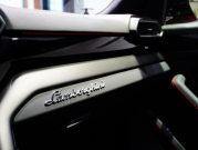 ランボルギーニ ウルス 4.0 ﾊｲｳｪｲ&ｱｰﾊﾞﾝﾛｰﾄﾞPKG　1ｵｰﾅｰ 正規D車 左H 5人乗り B/KｽﾀｲﾙPKG 黒革 ﾋｰﾀｰ&ﾍﾞﾝﾁﾚｰﾀｰ ﾊﾟﾉﾗﾏSR 純正ﾅﾋﾞTV ﾄｯﾌﾟﾋﾞｭｰｶﾒﾗ Bang&Olufsen ﾍｯﾄﾞｱｯﾌﾟD 23ｲﾝﾁTaigeteAW　新車保証