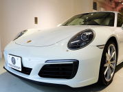 ポルシェ 911(Type991.2) ｶﾚﾗ4 ｽﾎﾟｰﾂｸﾛﾉPKG　右H ﾌﾙﾚｻﾞｰﾂｰﾄﾝｲﾝﾃﾘｱ 赤革 純正PCMﾅﾋﾞ CarPlay Bｶﾒﾗ ﾊﾟｰｸｱｼｽﾄ ｶﾚﾗS20AW　2年保証付