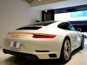ポルシェ 911(Type991.2) ｶﾚﾗ4 ｽﾎﾟｰﾂｸﾛﾉPKG　右H ﾌﾙﾚｻﾞｰﾂｰﾄﾝｲﾝﾃﾘｱ 赤革 純正PCMﾅﾋﾞ CarPlay Bｶﾒﾗ ﾊﾟｰｸｱｼｽﾄ ｶﾚﾗS20AW　2年保証付