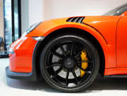 ポルシェ 911(Type991.1) GT3 RS　正規D車 左H ｽﾎﾟｰﾂｸﾛﾉ ｶｰﾎﾞﾝﾊﾞｹｯﾄ ｶｰﾎﾞﾝ&ﾌﾙﾚｻﾞｰｲﾝﾃﾘｱ PCCB Fﾘﾌﾀｰ ｽﾎﾟｴｸﾞ ﾅﾋﾞTV OPｶﾗｰ　2年保証付