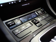 ポルシェ 911(Type991.1) GT3 RS　正規D車 左H ｽﾎﾟｰﾂｸﾛﾉ ｶｰﾎﾞﾝﾊﾞｹｯﾄ ｶｰﾎﾞﾝ&ﾌﾙﾚｻﾞｰｲﾝﾃﾘｱ PCCB Fﾘﾌﾀｰ ｽﾎﾟｴｸﾞ ﾅﾋﾞTV OPｶﾗｰ　2年保証付