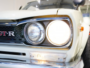 日産 スカイライン GT-R KPGC10 ﾊｺｽｶ　S20ｴﾝｼﾞﾝ ｿﾚｯｸｽ ﾀｺ足 ﾃﾞｭｱﾙﾏﾌﾗｰ ﾛｰﾙｹｰｼﾞ ﾜﾀﾅﾍﾞ15ｲﾝﾁAW