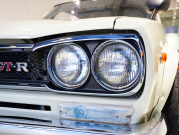 日産 スカイライン GT-R KPGC10 ﾊｺｽｶ　S20ｴﾝｼﾞﾝ ｿﾚｯｸｽ ﾀｺ足 ﾃﾞｭｱﾙﾏﾌﾗｰ ﾛｰﾙｹｰｼﾞ ﾜﾀﾅﾍﾞ15ｲﾝﾁAW