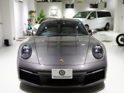 ポルシェ 911(Type992) ｶﾚﾗS ｽﾎﾟｰﾂｸﾛﾉPKG　正規D車 右H ｴﾝﾄﾘｰD ﾌﾙﾚｻﾞｰﾂｰﾄﾝｲﾝﾃﾘｱ 赤革 純正PCMﾅﾋﾞ CarPlay ｱｸﾃｨﾌﾞｾｰﾌﾃｨ ｻﾗｳﾝﾄﾞｶﾒﾗ ｶﾚﾗｸﾗｼｯｸ20/21AW　2年保証