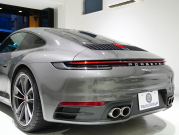 ポルシェ 911(Type992) ｶﾚﾗS ｽﾎﾟｰﾂｸﾛﾉPKG　正規D車 右H ｴﾝﾄﾘｰD ﾌﾙﾚｻﾞｰﾂｰﾄﾝｲﾝﾃﾘｱ 赤革 純正PCMﾅﾋﾞ CarPlay ｱｸﾃｨﾌﾞｾｰﾌﾃｨ ｻﾗｳﾝﾄﾞｶﾒﾗ ｶﾚﾗｸﾗｼｯｸ20/21AW　2年保証