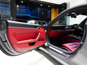 ポルシェ 911(Type992) ｶﾚﾗS ｽﾎﾟｰﾂｸﾛﾉPKG　正規D車 右H ｴﾝﾄﾘｰD ﾌﾙﾚｻﾞｰﾂｰﾄﾝｲﾝﾃﾘｱ 赤革 純正PCMﾅﾋﾞ CarPlay ｱｸﾃｨﾌﾞｾｰﾌﾃｨ ｻﾗｳﾝﾄﾞｶﾒﾗ ｶﾚﾗｸﾗｼｯｸ20/21AW　2年保証