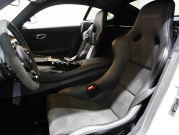 AMG GT R　後期ﾓﾃﾞﾙ 正規D車 ｷｰﾚｽｺﾞｰ AMGﾊﾞｹｯﾄｽﾎﾟｰﾂｼｰﾄ 純正ﾅﾋﾞTV CarPlay F&Bｶﾒﾗ AMGﾊﾟﾌｫｰﾏﾝｽEX ｶｰﾎﾞﾝｲﾝﾃﾘｱ LEDﾍｯﾄﾞﾗｲﾄ 20AW　2年保証付