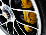 ポルシェ 911(Type991.2) ﾀｰﾎﾞS ｽﾎﾟｰﾂｸﾛﾉPKG　MY17 ｴﾝﾄﾘ‐D ﾚｻﾞｰｲﾝﾃﾘｱ 黒革 PCMﾅﾋﾞ Carplay PCCB ﾌﾞﾙﾒｽﾀｰS 　2年保証付