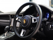 ポルシェ 911(Type991.2) ﾀｰﾎﾞS ｽﾎﾟｰﾂｸﾛﾉPKG　MY17 ｴﾝﾄﾘ‐D ﾚｻﾞｰｲﾝﾃﾘｱ 黒革 PCMﾅﾋﾞ Carplay PCCB ﾌﾞﾙﾒｽﾀｰS 　2年保証付