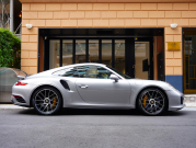 ポルシェ 911(Type991.2) ﾀｰﾎﾞS ｽﾎﾟｰﾂｸﾛﾉPKG　MY17 ｴﾝﾄﾘ‐D ﾚｻﾞｰｲﾝﾃﾘｱ 黒革 PCMﾅﾋﾞ Carplay PCCB ﾌﾞﾙﾒｽﾀｰS 　2年保証付