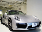ポルシェ 911(Type991.2) ﾀｰﾎﾞS ｽﾎﾟｰﾂｸﾛﾉPKG　MY17 ｴﾝﾄﾘ‐D ﾚｻﾞｰｲﾝﾃﾘｱ 黒革 PCMﾅﾋﾞ Carplay PCCB ﾌﾞﾙﾒｽﾀｰS 　2年保証付