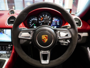 ポルシェ 718スパイダー 4.0 6MT　正規D車 ｽﾎﾟｰﾂｸﾛﾉP ｽﾊﾟｲﾀﾞｰｸﾗｼｯｸｲﾝﾃﾘｱ 18Wayｽﾎﾟｰﾂｼｰﾄ PCMﾅﾋﾞ Bｶﾒﾗ PASM ｽﾎﾟｴｸﾞ 20ｲﾝﾁ718ｽﾊﾟｲﾀﾞｰAW 新車保証付