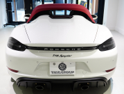ポルシェ 718スパイダー 4.0 6MT　正規D車 ｽﾎﾟｰﾂｸﾛﾉP ｽﾊﾟｲﾀﾞｰｸﾗｼｯｸｲﾝﾃﾘｱ 18Wayｽﾎﾟｰﾂｼｰﾄ PCMﾅﾋﾞ Bｶﾒﾗ PASM ｽﾎﾟｴｸﾞ 20ｲﾝﾁ718ｽﾊﾟｲﾀﾞｰAW 新車保証付