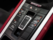 ポルシェ 718スパイダー 4.0 6MT　正規D車 ｽﾎﾟｰﾂｸﾛﾉP ｽﾊﾟｲﾀﾞｰｸﾗｼｯｸｲﾝﾃﾘｱ 18Wayｽﾎﾟｰﾂｼｰﾄ PCMﾅﾋﾞ Bｶﾒﾗ PASM ｽﾎﾟｴｸﾞ 20ｲﾝﾁ718ｽﾊﾟｲﾀﾞｰAW 新車保証付