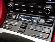 ポルシェ 718スパイダー 4.0 6MT　正規D車 ｽﾎﾟｰﾂｸﾛﾉP ｽﾊﾟｲﾀﾞｰｸﾗｼｯｸｲﾝﾃﾘｱ 18Wayｽﾎﾟｰﾂｼｰﾄ PCMﾅﾋﾞ Bｶﾒﾗ PASM ｽﾎﾟｴｸﾞ 20ｲﾝﾁ718ｽﾊﾟｲﾀﾞｰAW 新車保証付