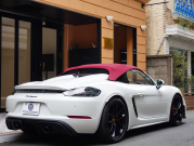 ポルシェ 718スパイダー 4.0 6MT　正規D車 ｽﾎﾟｰﾂｸﾛﾉP ｽﾊﾟｲﾀﾞｰｸﾗｼｯｸｲﾝﾃﾘｱ 18Wayｽﾎﾟｰﾂｼｰﾄ PCMﾅﾋﾞ Bｶﾒﾗ PASM ｽﾎﾟｴｸﾞ 20ｲﾝﾁ718ｽﾊﾟｲﾀﾞｰAW 新車保証付