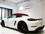 ポルシェ 718スパイダー 4.0 6MT　正規D車 ｽﾎﾟｰﾂｸﾛﾉP ｽﾊﾟｲﾀﾞｰｸﾗｼｯｸｲﾝﾃﾘｱ 18Wayｽﾎﾟｰﾂｼｰﾄ PCMﾅﾋﾞ Bｶﾒﾗ PASM ｽﾎﾟｴｸﾞ 20ｲﾝﾁ718ｽﾊﾟｲﾀﾞｰAW 新車保証付