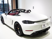 ポルシェ 718スパイダー 4.0 6MT　正規D車 ｽﾎﾟｰﾂｸﾛﾉP ｽﾊﾟｲﾀﾞｰｸﾗｼｯｸｲﾝﾃﾘｱ 18Wayｽﾎﾟｰﾂｼｰﾄ PCMﾅﾋﾞ Bｶﾒﾗ PASM ｽﾎﾟｴｸﾞ 20ｲﾝﾁ718ｽﾊﾟｲﾀﾞｰAW 新車保証付