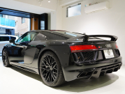 アウディ R8 5.2 FSI V10 Plus Quattro　正規D車 左H ﾌｧｲﾝﾊﾞｯﾊﾟｽﾎﾟｰﾂｼｰﾄ 純正MMIﾅﾋﾞ ｶｰﾎﾞﾝｾﾗﾐｯｸﾌﾞﾚｰｷ ｶｰﾎﾞﾝｴｸｽﾃﾘｱ ﾚｰｻﾞｰLED OP20ｲﾝﾁAW FABSPEEDﾏﾌﾗｰ　2年保証