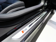 アウディ R8 5.2 FSI V10 Plus Quattro　正規D車 左H ﾌｧｲﾝﾊﾞｯﾊﾟｽﾎﾟｰﾂｼｰﾄ 純正MMIﾅﾋﾞ ｶｰﾎﾞﾝｾﾗﾐｯｸﾌﾞﾚｰｷ ｶｰﾎﾞﾝｴｸｽﾃﾘｱ ﾚｰｻﾞｰLED OP20ｲﾝﾁAW FABSPEEDﾏﾌﾗｰ　2年保証