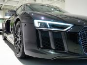 アウディ R8 5.2 FSI V10 Plus Quattro　正規D車 左H ﾌｧｲﾝﾊﾞｯﾊﾟｽﾎﾟｰﾂｼｰﾄ 純正MMIﾅﾋﾞ ｶｰﾎﾞﾝｾﾗﾐｯｸﾌﾞﾚｰｷ ｶｰﾎﾞﾝｴｸｽﾃﾘｱ ﾚｰｻﾞｰLED OP20ｲﾝﾁAW FABSPEEDﾏﾌﾗｰ　2年保証