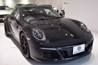 ポルシェ 911(Type991.2) カレラGTS スポーツクロノPKG 1オーナー 正規D車 エントリーD フルレザーインテリア ボルドーレッド&ブラックレザー ベンチレーター PCMナビ Bカメラ 20AW 2年保証