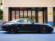 ポルシェ 911(Type991.2) カレラGTS スポーツクロノPKG 1オーナー 正規D車 エントリーD フルレザーインテリア ボルドーレッド&ブラックレザー ベンチレーター PCMナビ Bカメラ 20AW 2年保証