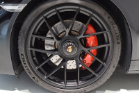 ポルシェ 911(Type991.2) カレラGTS スポーツクロノPKG 1オーナー 正規D車 エントリーD フルレザーインテリア ボルドーレッド&ブラックレザー ベンチレーター PCMナビ Bカメラ 20AW 2年保証