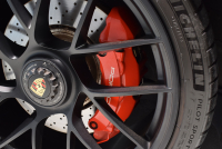 ポルシェ 911(Type991.2) カレラGTS スポーツクロノPKG 1オーナー 正規D車 エントリーD フルレザーインテリア ボルドーレッド&ブラックレザー ベンチレーター PCMナビ Bカメラ 20AW 2年保証