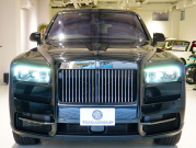 ロールスロイス カリナン 6.75 4WD Black Badge　正規D車 左H Starlight Headliner ACC 黒革 ｼｰﾄﾋｰﾀｰ&ﾍﾞﾝﾁﾚｰﾀｰ 純正HDDﾅﾋﾞTV 360ｶﾒﾗ RR刺繍 ﾗﾑｳｰﾙﾌﾛｱﾏｯﾄ 専用22ｲﾝﾁAW