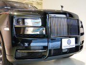 ロールスロイス カリナン 6.75 4WD Black Badge　正規D車 左H Starlight Headliner ACC 黒革 ｼｰﾄﾋｰﾀｰ&ﾍﾞﾝﾁﾚｰﾀｰ 純正HDDﾅﾋﾞTV 360ｶﾒﾗ RR刺繍 ﾗﾑｳｰﾙﾌﾛｱﾏｯﾄ 専用22ｲﾝﾁAW