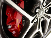 フェラーリ カリフォルニアT F1 DCT　正規D車 左H 希少OPｶﾗｰ ﾎﾜｲﾄﾚｻﾞｰ&ﾌﾞﾗｯｸｽﾃｯﾁ 純正ﾅﾋﾞ ｶｰﾎﾞﾝLEDｽﾃｱ ｽﾎﾟｰﾂｴｷｿﾞｰｽﾄ Bｶﾒﾗ 電格ﾐﾗｰ OP鍛造20AW