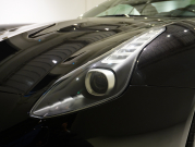 フェラーリ カリフォルニアT F1 DCT　正規D車 左H 希少OPｶﾗｰ ﾎﾜｲﾄﾚｻﾞｰ&ﾌﾞﾗｯｸｽﾃｯﾁ 純正ﾅﾋﾞ ｶｰﾎﾞﾝLEDｽﾃｱ ｽﾎﾟｰﾂｴｷｿﾞｰｽﾄ Bｶﾒﾗ 電格ﾐﾗｰ OP鍛造20AW