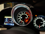 フェラーリ カリフォルニアT F1 DCT　正規D車 左H 希少OPｶﾗｰ ﾎﾜｲﾄﾚｻﾞｰ&ﾌﾞﾗｯｸｽﾃｯﾁ 純正ﾅﾋﾞ ｶｰﾎﾞﾝLEDｽﾃｱ ｽﾎﾟｰﾂｴｷｿﾞｰｽﾄ Bｶﾒﾗ 電格ﾐﾗｰ OP鍛造20AW