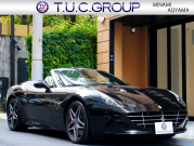 フェラーリ カリフォルニアT F1 DCT　正規D車 左H 希少OPｶﾗｰ ﾎﾜｲﾄﾚｻﾞｰ&ﾌﾞﾗｯｸｽﾃｯﾁ 純正ﾅﾋﾞ ｶｰﾎﾞﾝLEDｽﾃｱ ｽﾎﾟｰﾂｴｷｿﾞｰｽﾄ Bｶﾒﾗ 電格ﾐﾗｰ OP鍛造20AW