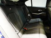 アルピナ D3 S Limousine Allrad ﾗｸﾞｼﾞｭｱﾘｰPKG　正規D車 右H OPｶﾗｰ ACC ｳﾞｧｰﾈｽｶ黒革 ｻﾝﾙｰﾌ 純正iDriveﾅﾋﾞ harman/kardon ｸﾗｼｯｸ20AW　2年保証