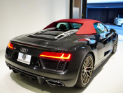 アウディ R8 ｽﾊﾟｲﾀﾞｰ 5.2 FSI V10 Quattro　正規D車 左H ﾚｯﾄﾞﾌｧｲﾝﾅｯﾊﾟﾚｻﾞｰｽﾎﾟｰﾂｼｰﾄ ﾌﾙﾚｻﾞｰﾄﾘﾑ 純正MMIﾅﾋﾞ ﾊﾞｰﾁｬﾙｺｯｸﾋﾟｯﾄ OP20ｲﾝﾁAW　2年保証