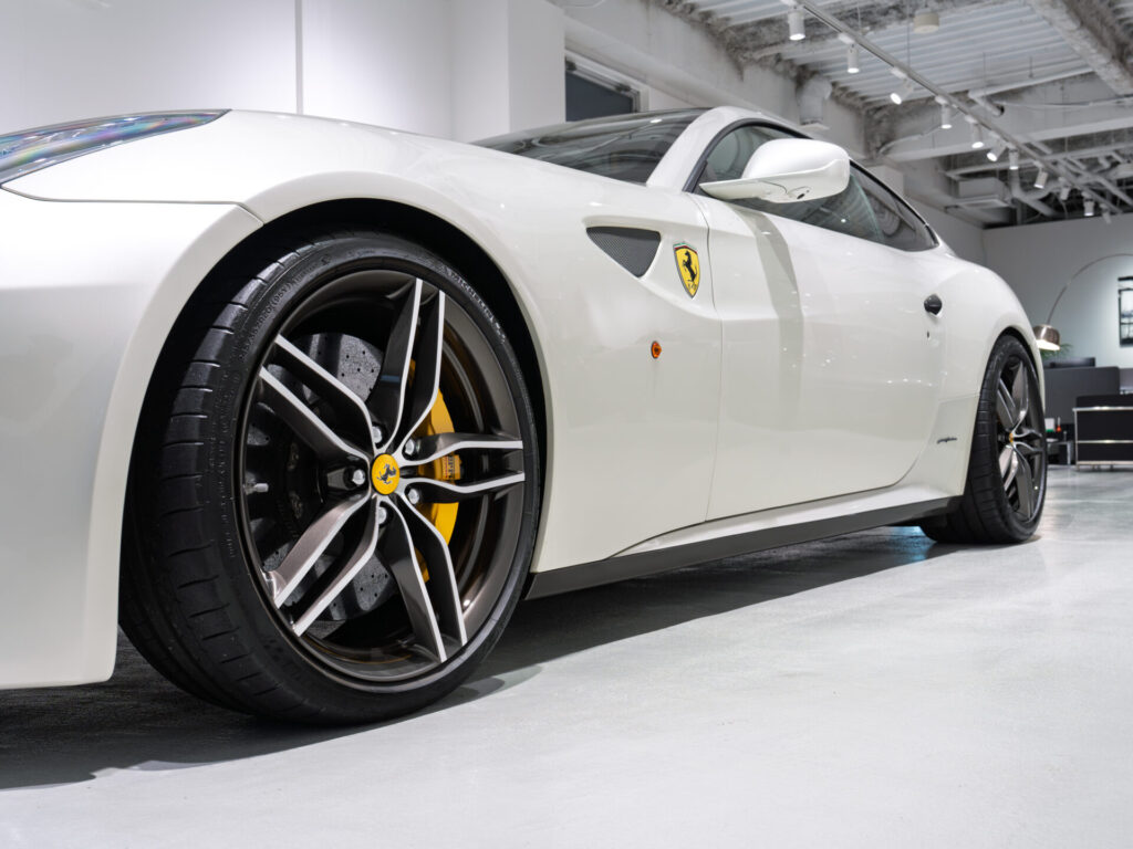 フェラーリ,ferrari,フェラーリFF,フェラーリパワクラ,FFパワクラ,FFローダウン