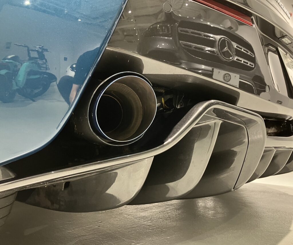 マクラーレン,570S,570GT,マフラー,ダウンパイプ交換